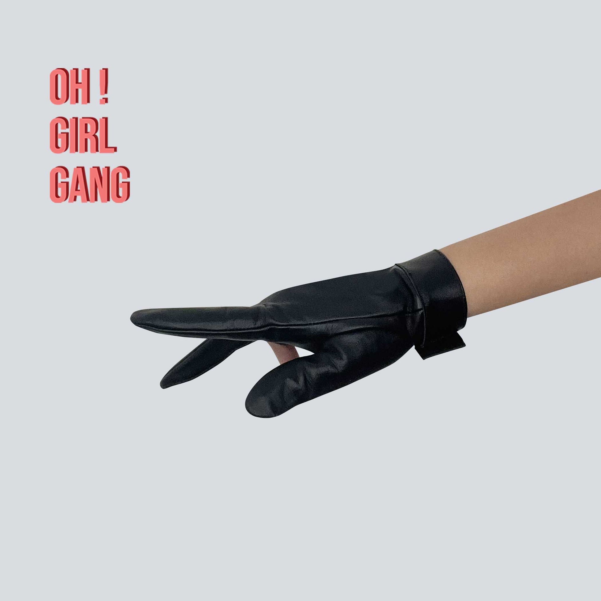 Black Genuine Leather 3-Finger Design – Short Billiard & Snooker Glove Style for Stage / Performance (Female / Male Size)