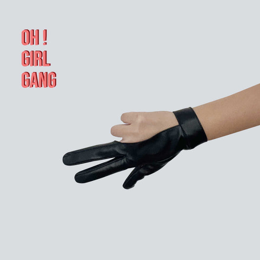 Black Genuine Leather 3-Finger Design – Short Billiard & Snooker Glove Style for Stage / Performance (Female / Male Size)