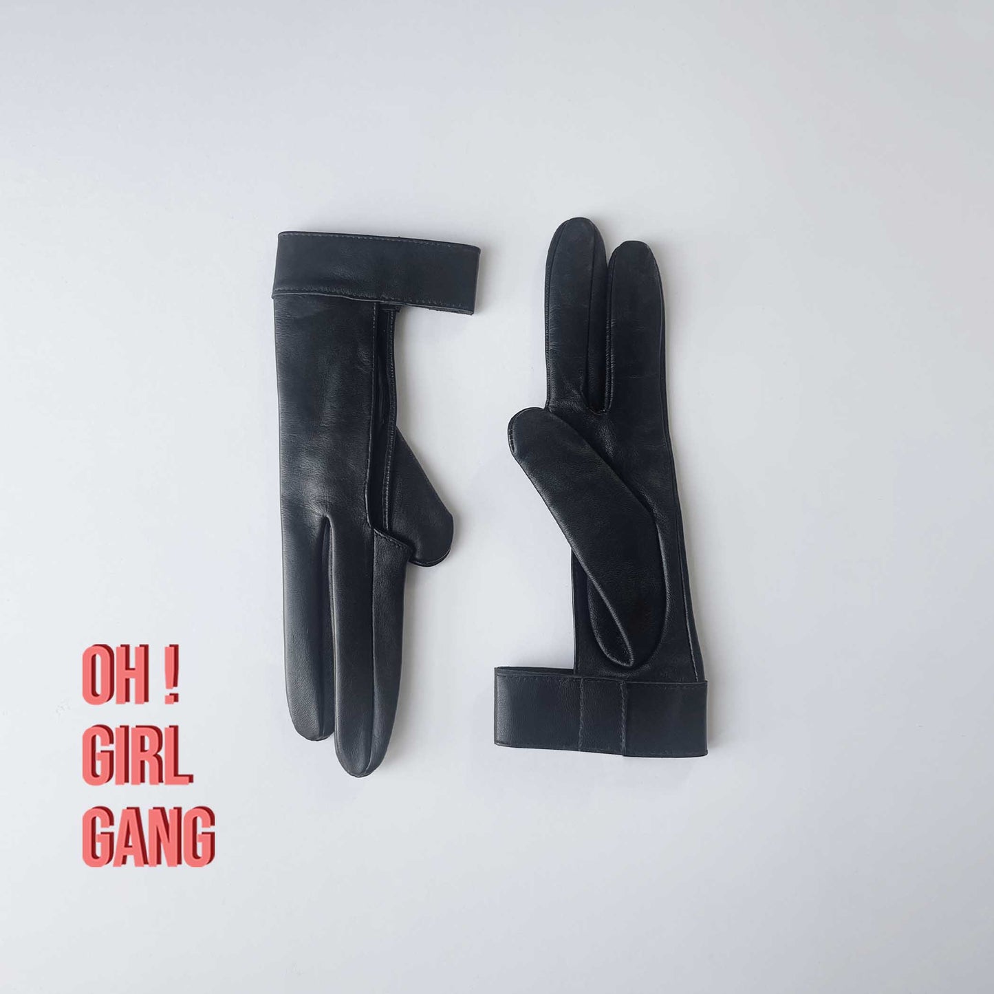 Black Genuine Leather 3-Finger Design – Short Billiard & Snooker Glove Style for Stage / Performance (Female / Male Size)
