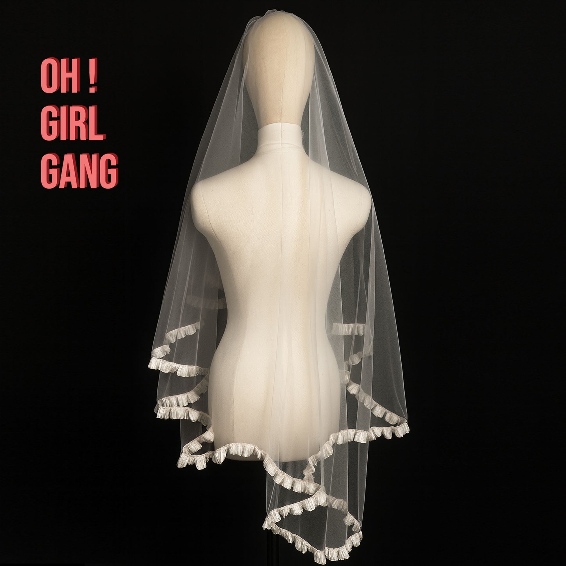 An elegant square bridal veil (1.5m × 1.5m) in soft sheer tulle, finished with a satin ruffle all around the edge for a dreamy, romantic look. Lightweight, photo-friendly, and perfect for civil ceremonies, studio shoots, and modern bridal styling.