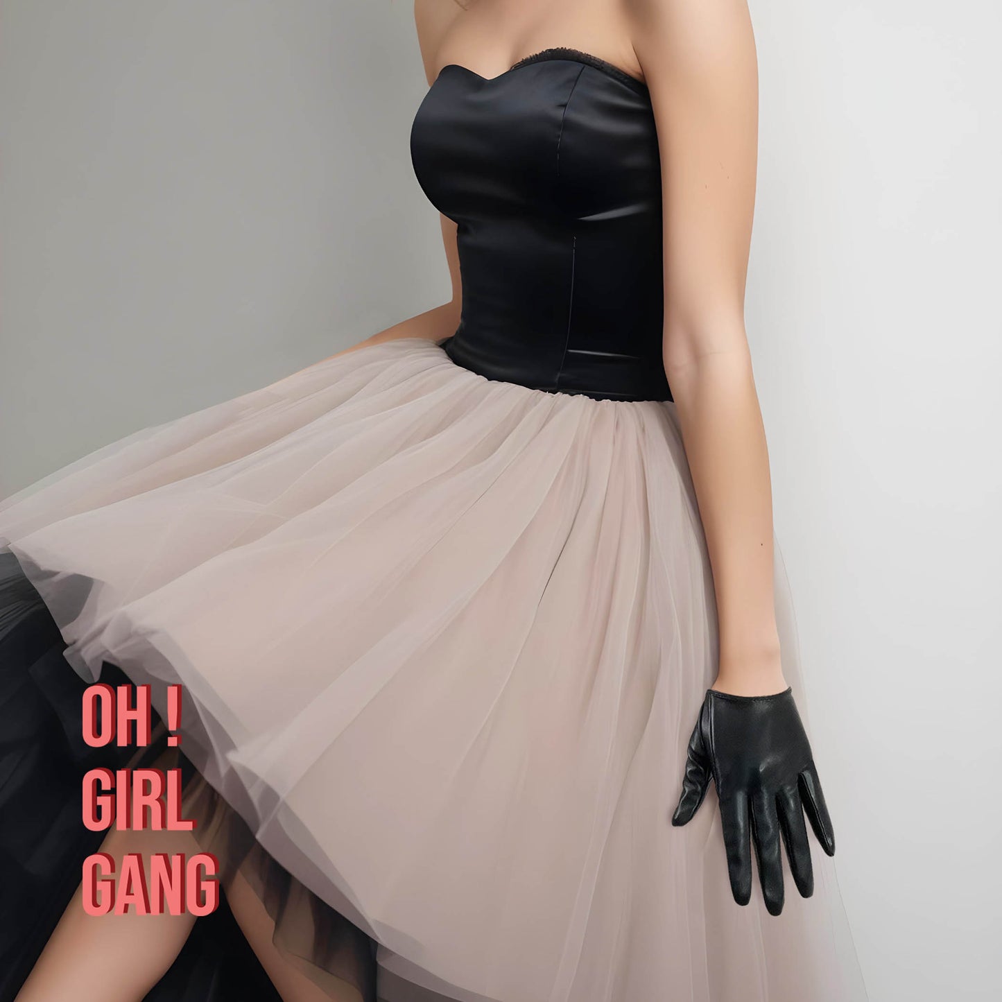 Chic Genuine Leather Black Short Gloves