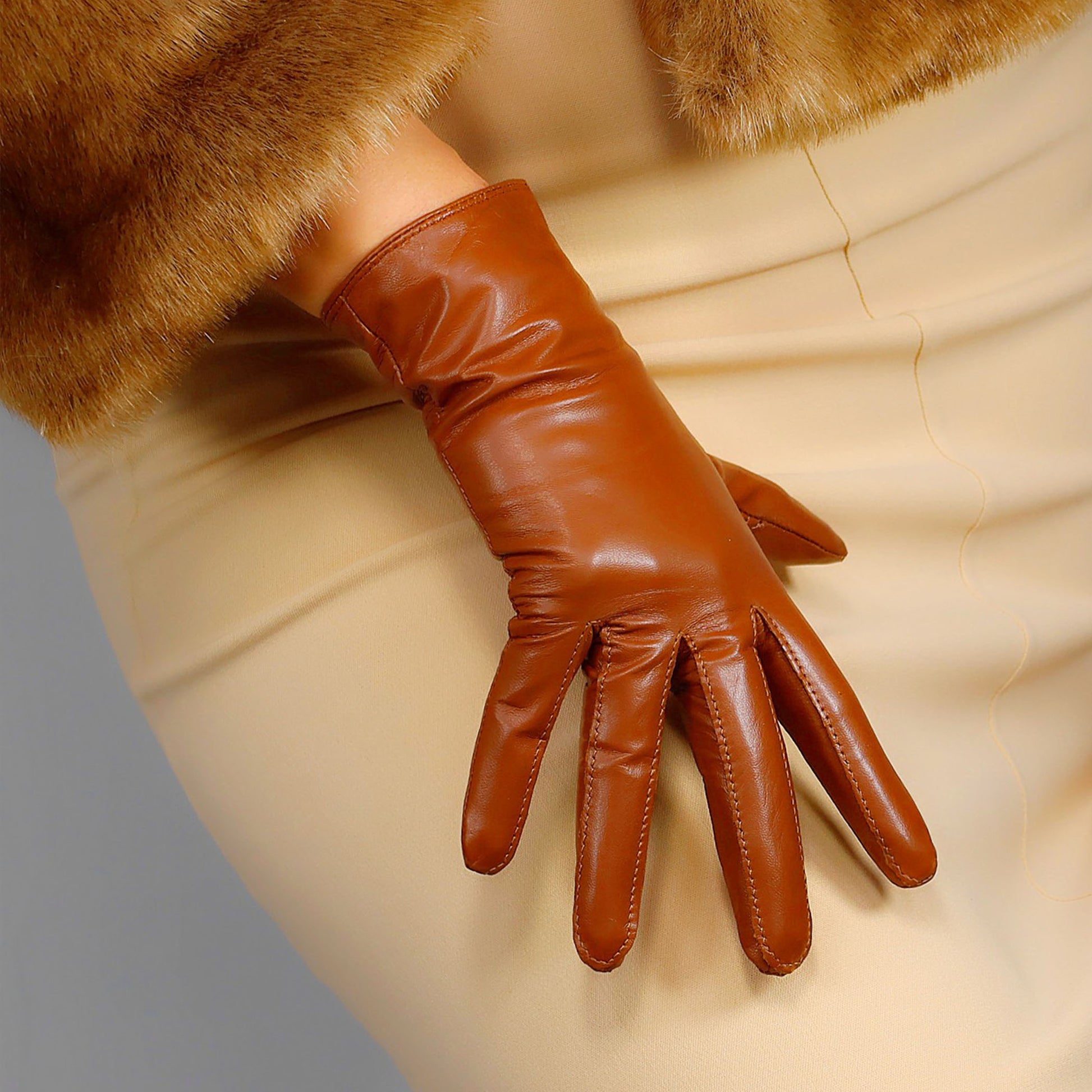 Blue GENUINE LEATHER short gloves, Brown, light blue, Red Fine quality touch screen real leather gloves (25cm), Winter keep warm glove