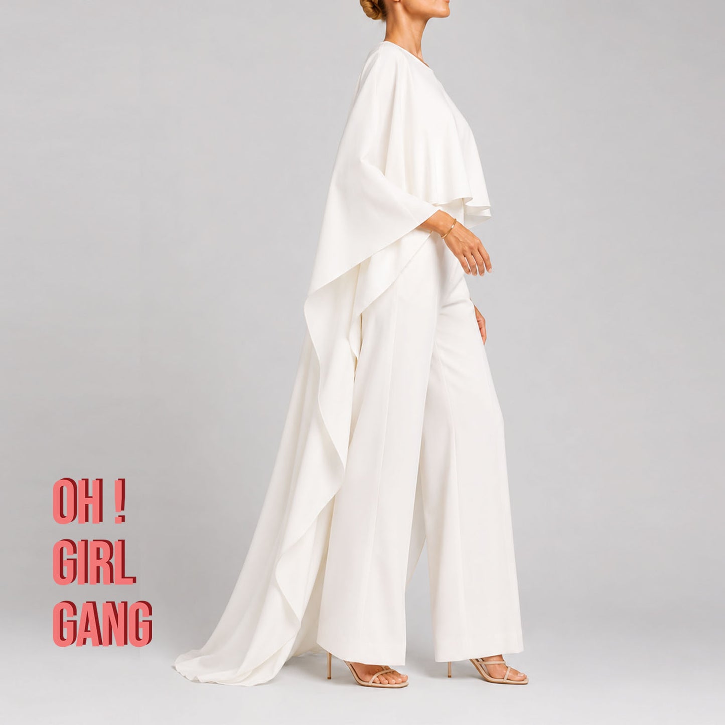 White Chiffon Wedding Cape Shawl | Bridal Cover Up with Flowing Train | One Size
Elegant White Bridal Cape | Chiffon Wedding Shawl with Long Train | One Size
White Chiffon Cape for Bride | Wedding Shoulder Cover Up | Photoshoot Cape