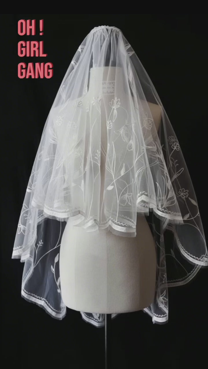 Flower Embroidered Bridal Veil – Two-Tier Tulle Wedding Veil (180cm)