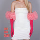Ruffles pom pom gloves in pink